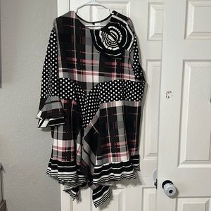 Matching skirt/blouse set